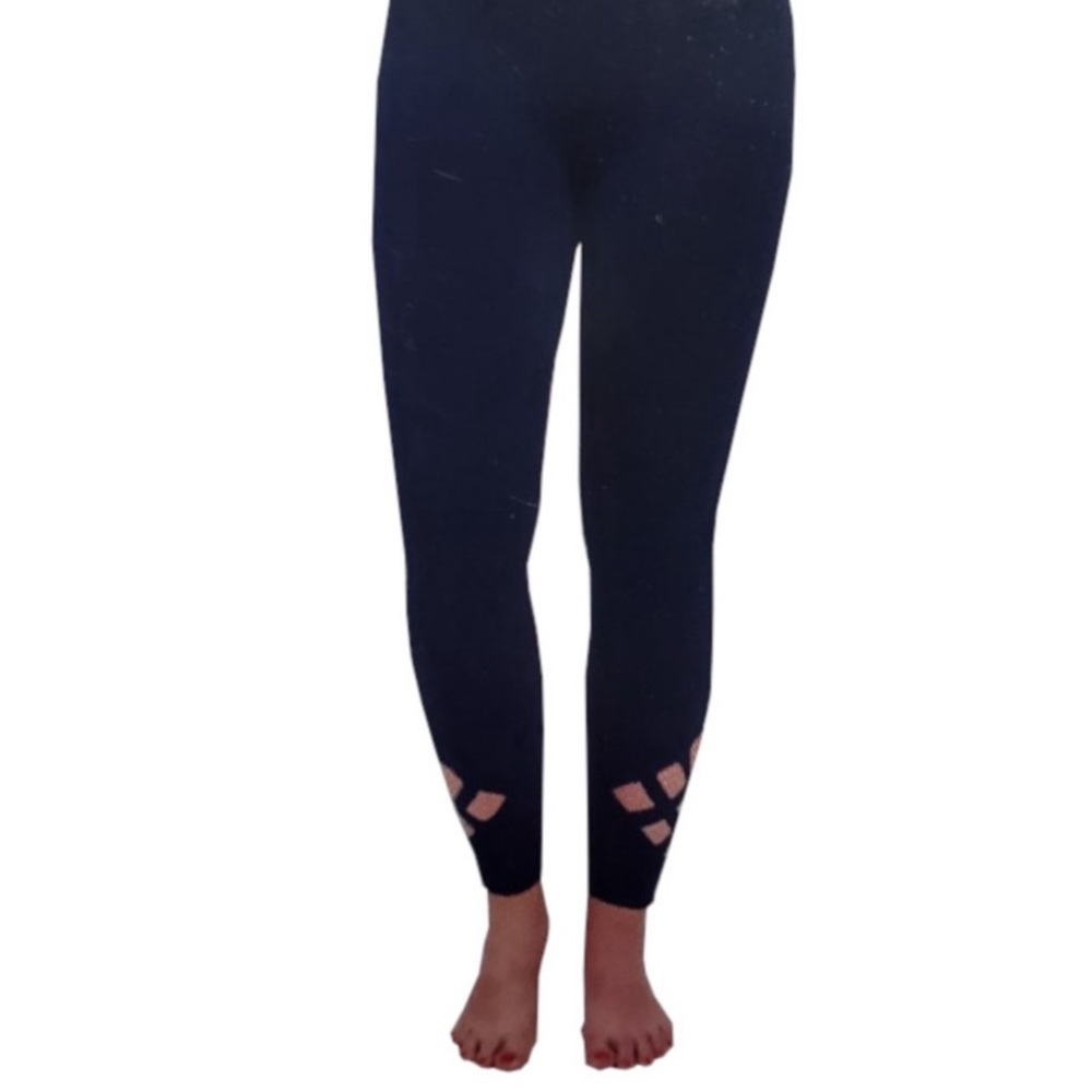Active Life - Crisscross Exercise/Active Capris, Size Large. Navy